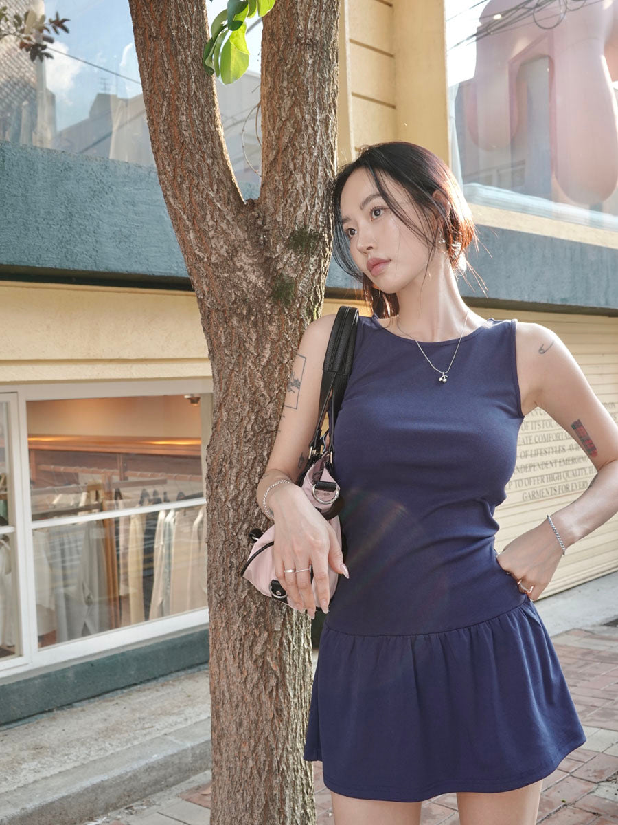 ๐น๐ถ๐ป๐ฎ ๐๐๐ผ๐ฟ๐ฒ๐ - ๐ณ๐ฟ๐ถ๐น๐น ๐ฑ๐ฟ๐ฒ๐๐