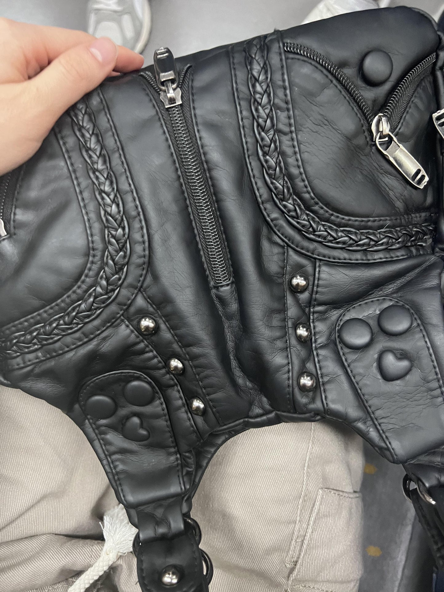 ๐ฐ๐๐๐ฒ ๐ฏ๐๐ ๐ฑ๐ฒ๐ฎ๐ฑ ๐ถ๐ป๐๐ถ๐ฑ๐ฒ - ๐๐ถ๐ป๐๐ฎ๐ด๐ฒ ๐๐ต๐ผ๐๐น๐ฑ๐ฒ๐ฟ ๐ฏ๐ฎ๐ด