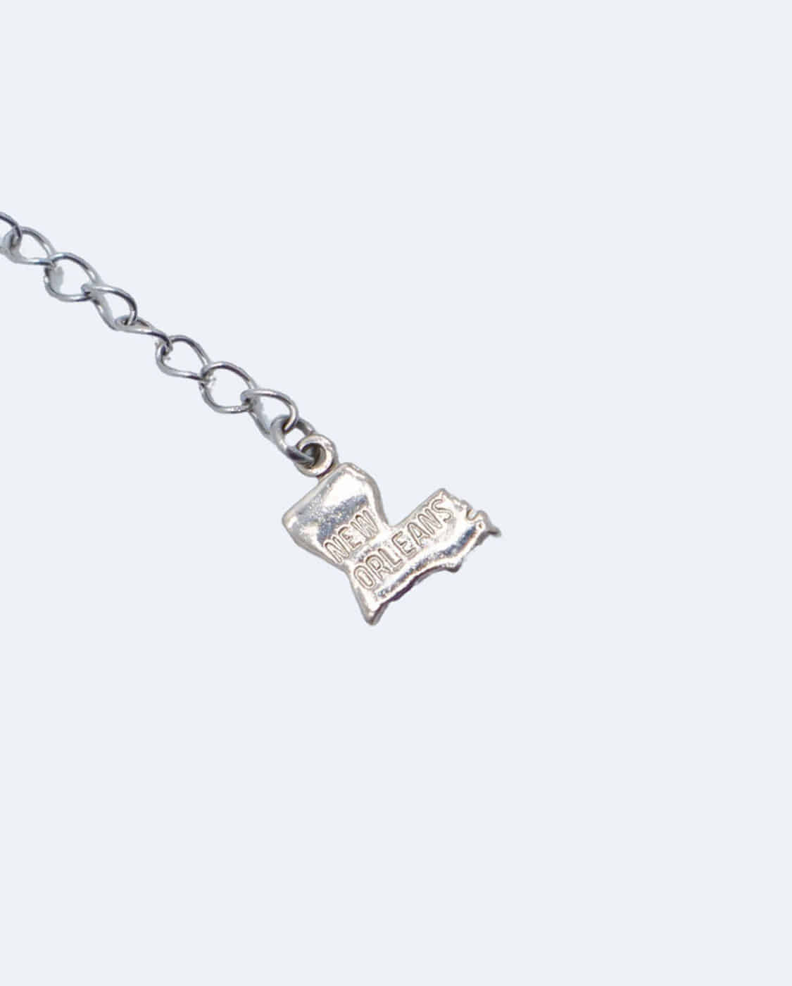 ๐ฎ๐ฟ๐ถ๐ฒ๐นโ๐ ๐ท๐ฒ๐๐ฒ๐น๐ - ๐น๐ฎ๐๐ฒ๐ฟ๐ฒ๐ฑ ๐ฐ๐ต๐ฎ๐ฟ๐บ๐ ๐ฝ๐ฒ๐ฎ๐ฟ๐น ๐ป๐ฒ๐ฐ๐ธ๐น๐ฎ๐ฐ๐ฒ