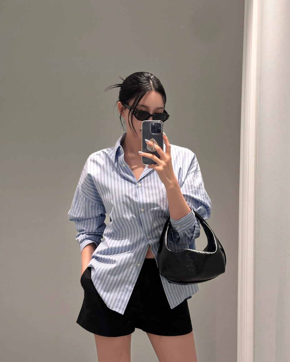 ๐ฐ๐ฟ๐๐ถ๐๐ฒ ๐ฐ๐ผ๐น๐น๐ฒ๐ฐ๐๐ถ๐ผ๐ป - ๐๐๐ฟ๐ถ๐ฝ๐ฒ๐ฑ ๐๐ต๐ถ๐ฟ๐