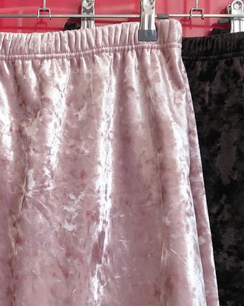 𝗳𝗹𝘂𝗿𝗿𝘆 - 𝘃𝗲𝗹𝘃𝗲𝘁 𝗺𝗮𝘅𝗶 𝘀𝗹𝗶𝘁 𝘀𝗸𝗶𝗿𝘁