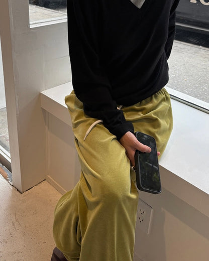 𝗺𝗮𝗻𝘁𝗮𝗻𝗮 - 𝘃𝗲𝗹𝘃𝗲𝘁 𝘀𝘄𝗲𝗮𝘁𝗽𝗮𝗻𝘁𝘀