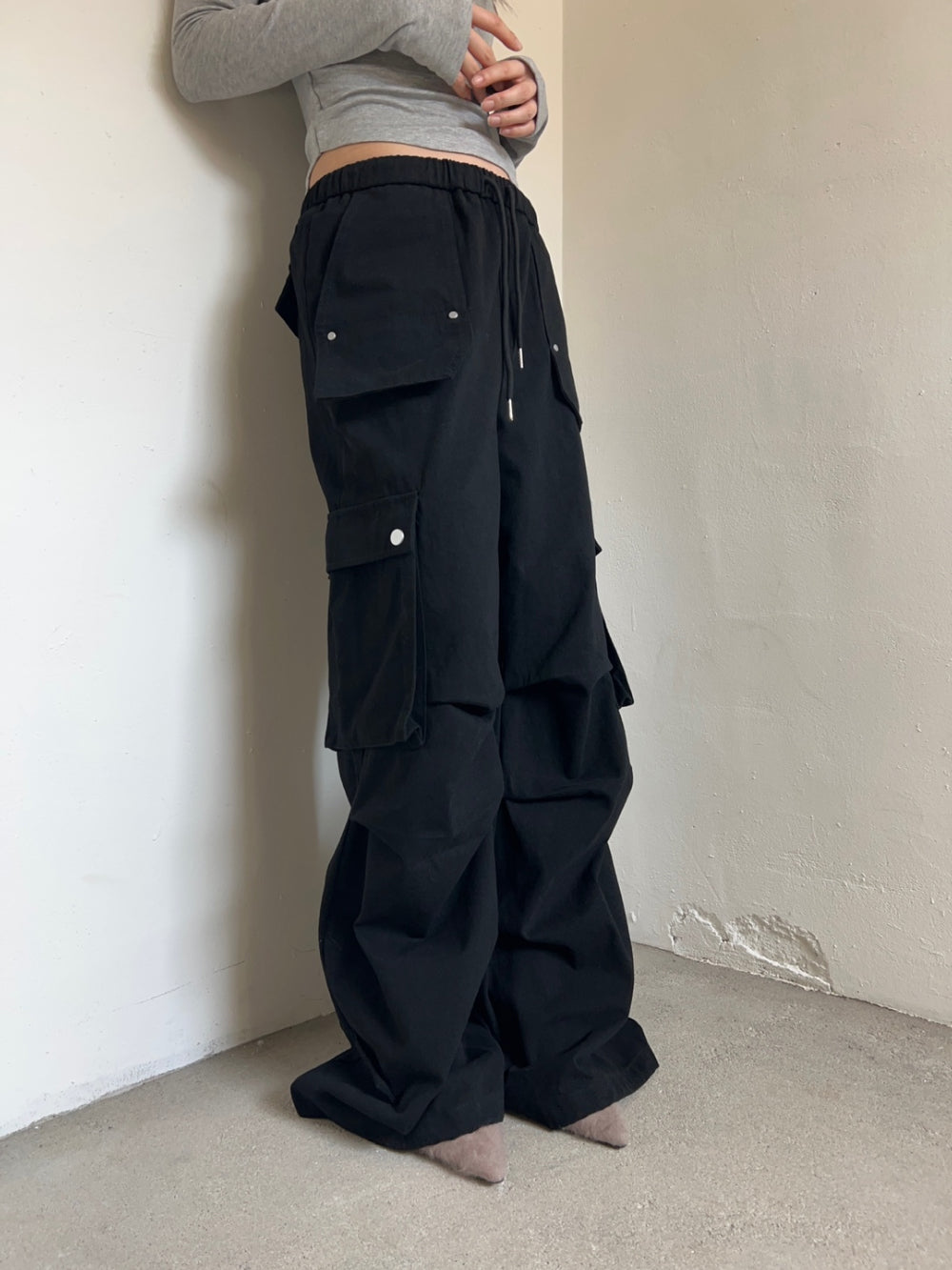 𝗿𝗼𝘀𝗲 𝗱𝗲𝗽𝗽 𝗯𝗹𝗮𝗰𝗸 - 𝗽𝗼𝗰𝗸𝗲𝘁 𝘄𝗶𝗱𝗲 𝗰𝗮𝗿𝗴𝗼 𝗽𝗮𝗻𝘁𝘀