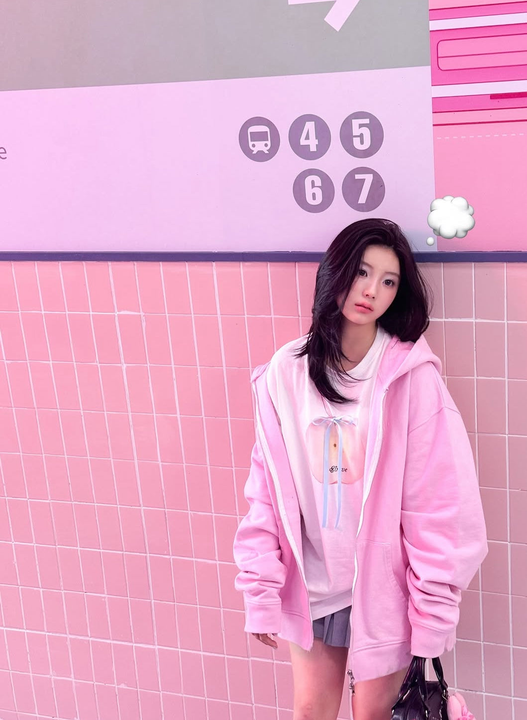 [𝗜𝗟𝗟𝗜𝗧 𝗪𝗢𝗡𝗛𝗘𝗘] 𝗮𝗽𝗽𝗹𝗲 𝗵𝗼𝗻𝗲𝘆 𝘄𝗵𝗶𝘁𝗲 𝘁𝗲𝗮 - 𝗿𝗶𝗯𝗯𝗼𝗻 𝗴𝗿𝗮𝗽𝗵𝗶𝗰 𝘁𝗲𝗲