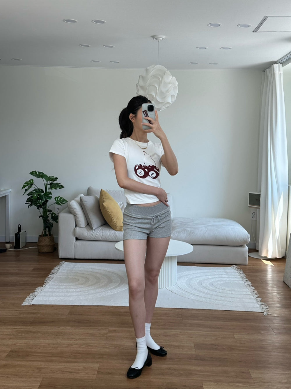 𝗰𝗵𝗲𝗿𝗿𝘆 𝗯𝗼𝗺𝗯 - 𝗴𝗿𝗮𝗽𝗵𝗶𝗰 𝘁𝗲𝗲