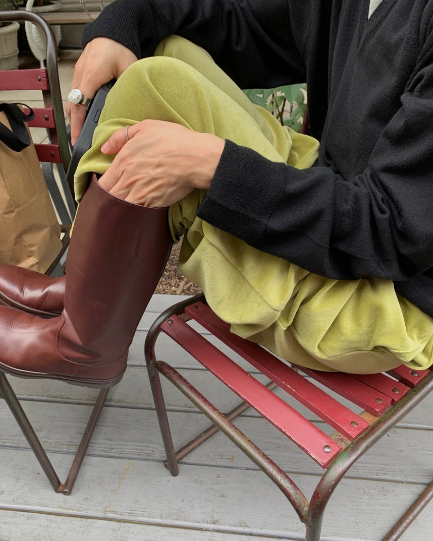 𝗺𝗮𝗻𝘁𝗮𝗻𝗮 - 𝘃𝗲𝗹𝘃𝗲𝘁 𝘀𝘄𝗲𝗮𝘁𝗽𝗮𝗻𝘁𝘀