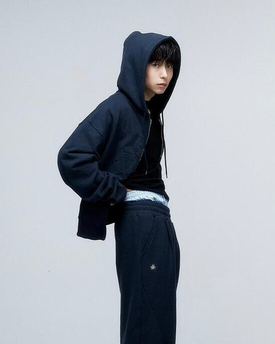 [𝗥𝗜𝗜𝗭𝗘 𝗘𝗨𝗡𝗦𝗘𝗢𝗞] 𝗲𝗺𝗯𝗲𝗿𝘀 - 𝗰𝗿𝗼𝗽𝗽𝗲𝗱 𝘇𝗶𝗽 𝘂𝗽 𝗵𝗼𝗼𝗱𝗶𝗲