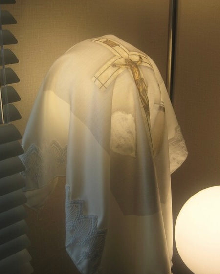 𝘀𝗼𝗽𝗵𝗶𝗮 𝗻𝗲𝘃𝗲𝘂 - 𝗹𝗮𝗰𝗲 𝗳𝗿𝗮𝗺𝗲𝗱 𝘀𝗮𝘁𝗶𝗻 𝗽𝗼𝘀𝘁𝗲𝗿