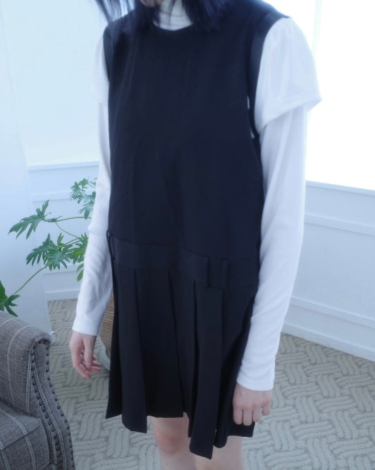 𝗮𝘀 𝘆𝗼𝘂 𝘄𝗶𝘀𝗵 - 𝘀𝗹𝗲𝗲𝘃𝗲𝗹𝗲𝘀𝘀 𝗽𝗹𝗲𝗮𝘁𝗲𝗱 𝗱𝗿𝗲𝘀𝘀