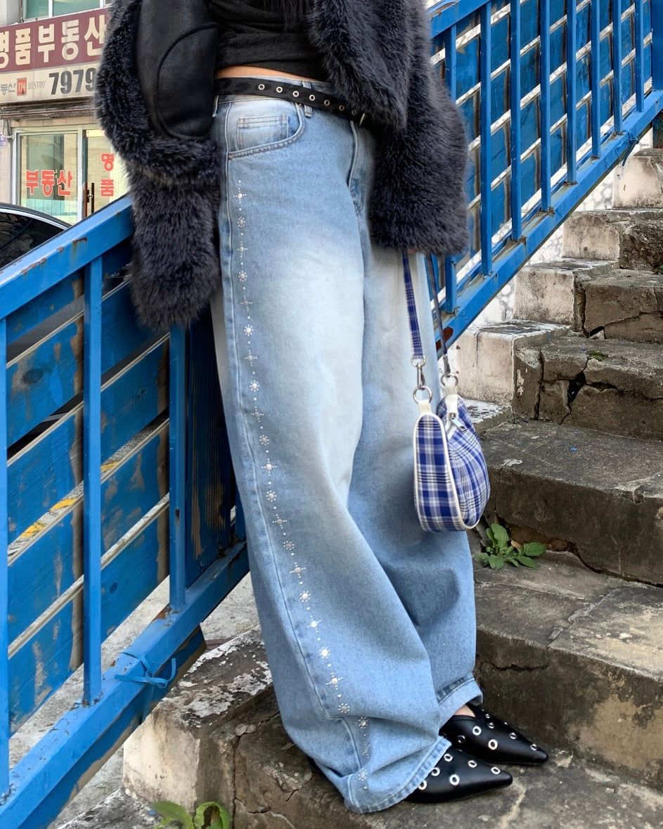 𝘁𝗵𝗮𝘁’𝘀 𝗺𝘆 𝘄𝗵𝗶𝗽 - 𝗹𝗼𝗼𝘀𝗲 𝗳𝗶𝘁 𝗷𝗲𝗮𝗻𝘀