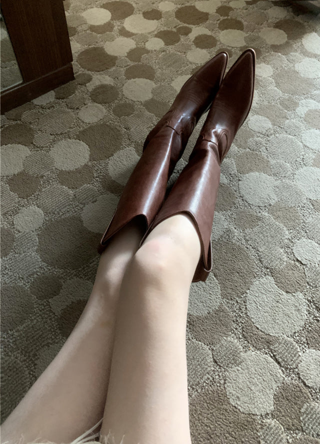 𝘄𝗼𝗼𝗱𝗲𝗻 𝗰𝗵𝗲𝗿𝗿𝗶𝗲𝘀 - 𝗵𝗲𝗲𝗹𝗲𝗱 𝘄𝗲𝘀𝘁𝗲𝗿𝗻 𝗯𝗼𝗼𝘁𝘀
