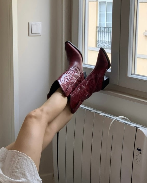 𝗿𝗼𝗱𝗲𝗼 𝗱𝗮𝘁𝗲 - 𝗳𝗮𝘂𝘅 𝗹𝗲𝗮𝘁𝗵𝗲𝗿 𝗰𝗼𝘄𝗯𝗼𝘆 𝗯𝗼𝗼𝘁𝘀 (𝗱𝗮𝘁𝗲 𝗿𝗲𝗱)