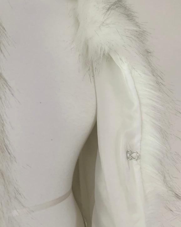 𝗳𝗼𝘅𝘆 - 𝗳𝘂𝗿 𝗷𝗮𝗰𝗸𝗲𝘁