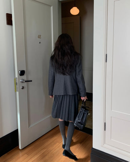 𝗰𝗼𝗻𝗻𝗶𝗲 - 𝗸𝗻𝗶𝘁 𝗮𝗻𝗱 𝗽𝗹𝗲𝗮𝘁𝗲𝗱 𝘀𝗸𝗶𝗿𝘁 𝘀𝗲𝘁