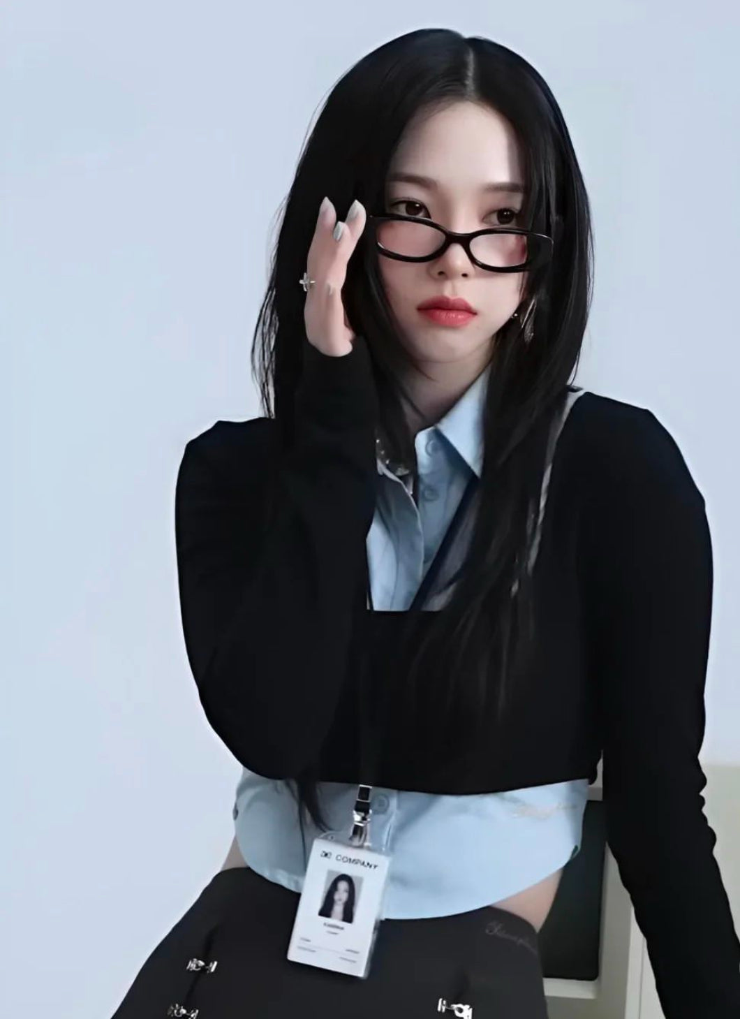 [𝗔𝗘𝗦𝗣𝗔 𝗞𝗔𝗥𝗜𝗡𝗔, 𝗚-𝗜𝗗𝗟𝗘 𝗠𝗜𝗬𝗘𝗢𝗡, 𝗞𝗜𝗦𝗦 𝗢𝗙 𝗟𝗜𝗙𝗘 𝗛𝗔𝗡𝗘𝗨𝗟] 𝗼𝗻 𝗮𝗴𝗲𝗻𝗱𝗮 - 𝘀𝘄𝗲𝗮𝘁𝗲𝗿 𝘀𝗵𝗶𝗿𝘁 𝗹𝗮𝘆𝗲𝗿 𝘁𝗼𝗽 (𝗯𝗹𝘂𝗲)