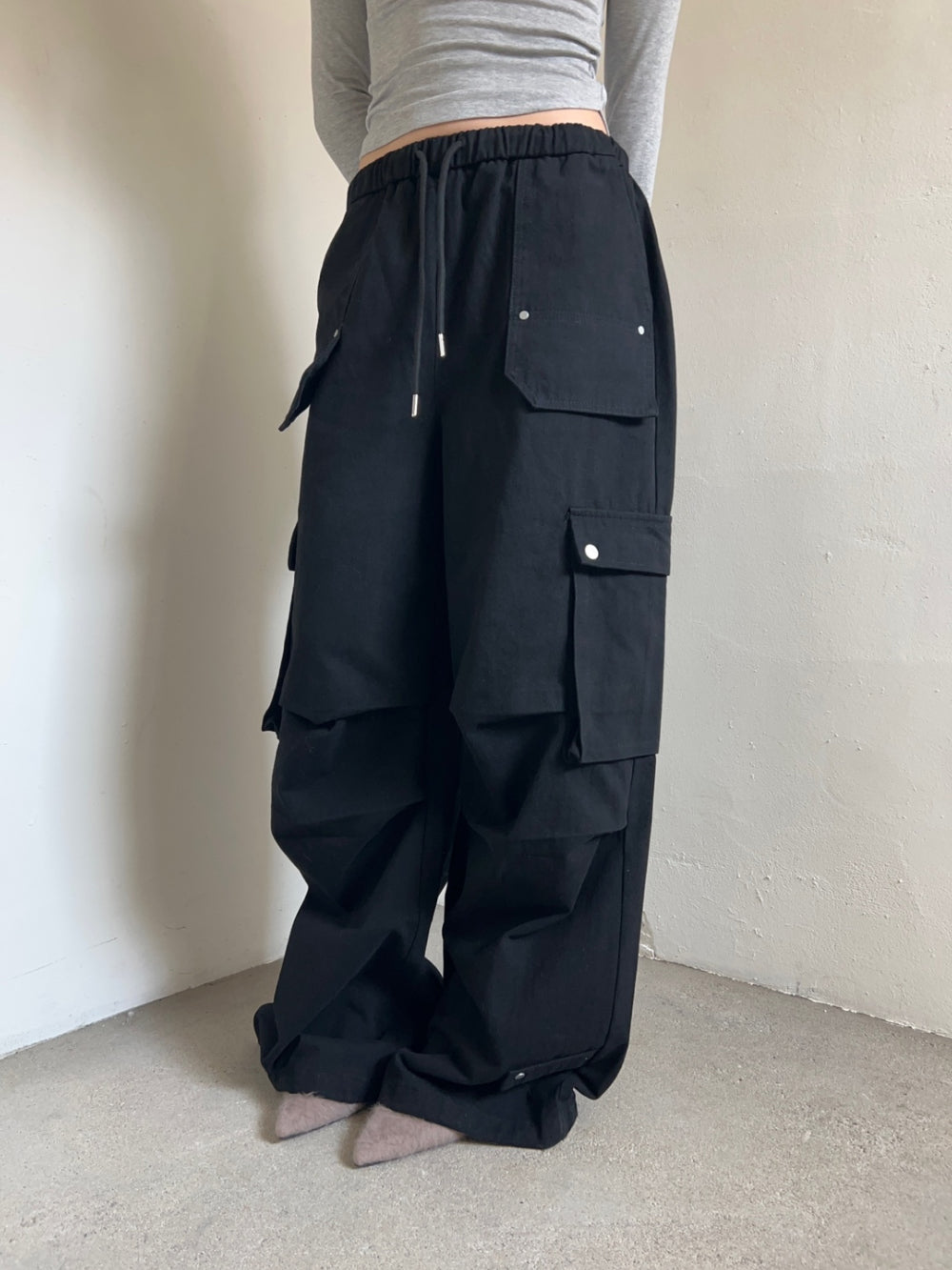 𝗿𝗼𝘀𝗲 𝗱𝗲𝗽𝗽 𝗯𝗹𝗮𝗰𝗸 - 𝗽𝗼𝗰𝗸𝗲𝘁 𝘄𝗶𝗱𝗲 𝗰𝗮𝗿𝗴𝗼 𝗽𝗮𝗻𝘁𝘀