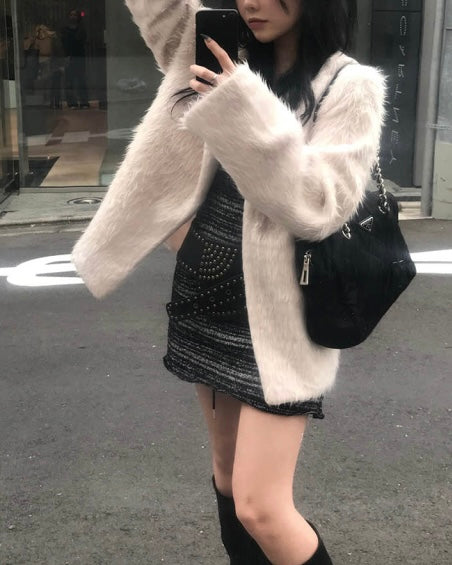 𝗴𝗶𝗿𝗹 𝗻𝗮𝗽 - 𝗳𝘂𝗿 𝗷𝗮𝗰𝗸𝗲𝘁