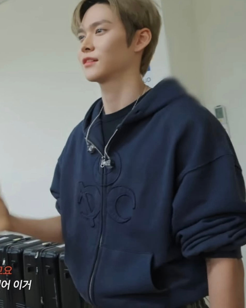 [𝗥𝗜𝗜𝗭𝗘 𝗘𝗨𝗡𝗦𝗘𝗢𝗞] 𝗲𝗺𝗯𝗲𝗿𝘀 - 𝗰𝗿𝗼𝗽𝗽𝗲𝗱 𝘇𝗶𝗽 𝘂𝗽 𝗵𝗼𝗼𝗱𝗶𝗲