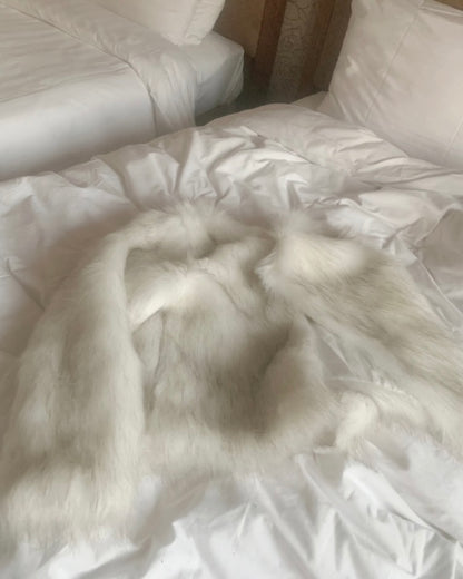 𝗳𝗼𝘅𝘆 - 𝗳𝘂𝗿 𝗷𝗮𝗰𝗸𝗲𝘁