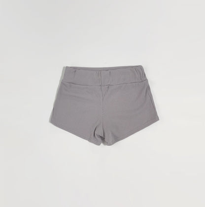 𝗯𝗹𝘂𝗲𝗯𝗲𝗿𝗿𝘆 𝘀𝗮𝗿𝗮 𝗰𝗵𝗲𝗲𝘀𝗲𝗰𝗮𝗸𝗲 - 𝗹𝗼𝘄 𝗿𝗶𝘀𝗲 𝘀𝗵𝗼𝗿𝘁𝘀