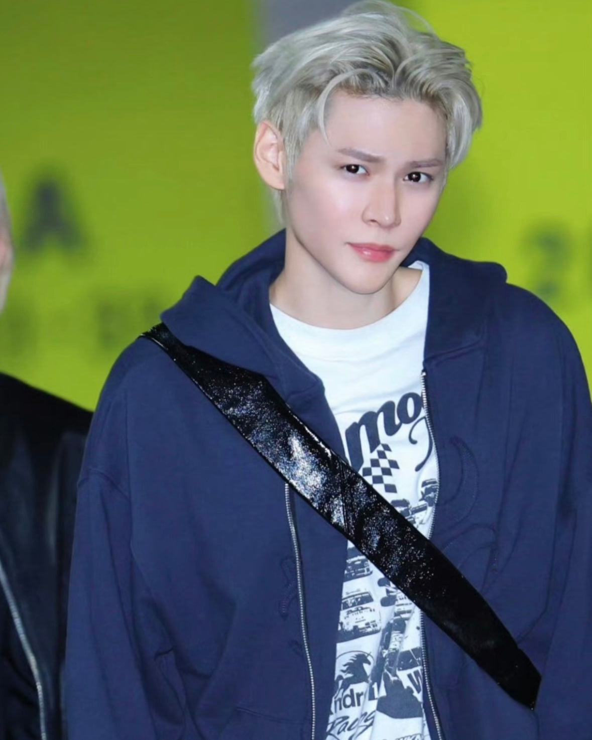 [𝗥𝗜𝗜𝗭𝗘 𝗘𝗨𝗡𝗦𝗘𝗢𝗞] 𝗲𝗺𝗯𝗲𝗿𝘀 - 𝗰𝗿𝗼𝗽𝗽𝗲𝗱 𝘇𝗶𝗽 𝘂𝗽 𝗵𝗼𝗼𝗱𝗶𝗲